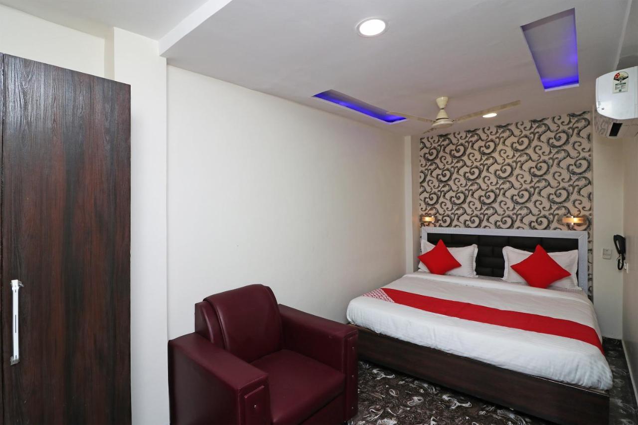 Oyo Hotel Prerna Raipur  Luaran gambar